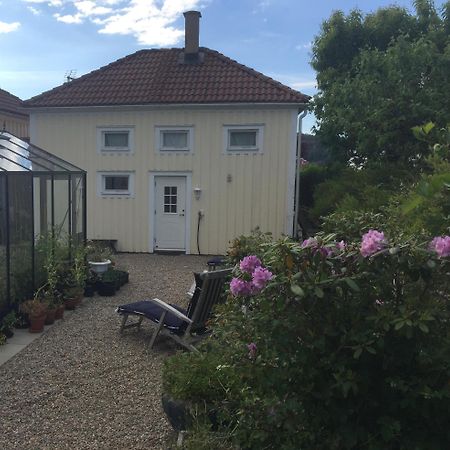Lilla Saturnus Ljungskile Exterior foto